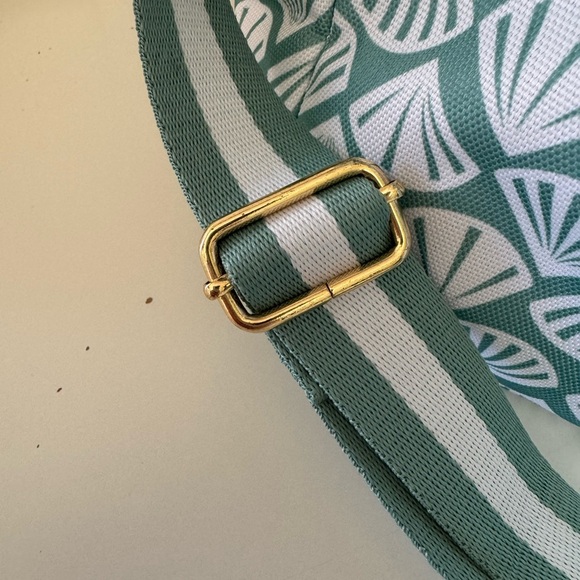 Victorias Secret Beach Cooler - Picture 4 of 6